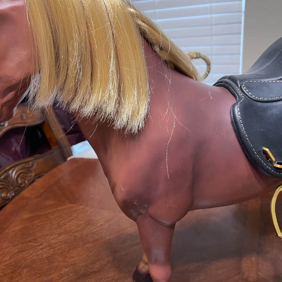Our Generation Battat Horse 19-1/2” High 19” Long Vintage English Saddle - Picture 3 of 10